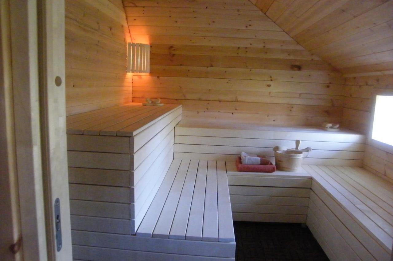Bed and Breakfast Bij Ons Op 20 Неєвен Екстер'єр фото