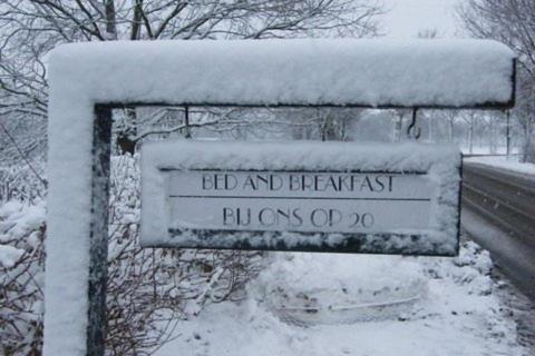 Bed and Breakfast Bij Ons Op 20 Неєвен Екстер'єр фото